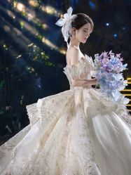 -不晚国际婚纱礼服