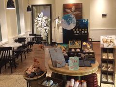 大堂-星巴克臻选(广州沙面店)