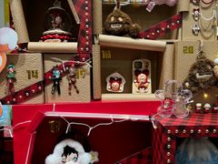-泡泡玛特POPMART (北京超极合生汇店)