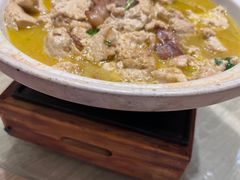 砂锅豆腐-小船渔村•大连菜•大连焖鱼(黄河路店)