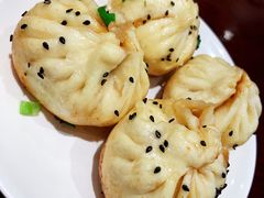 鲜肉生煎-老半斋(福州路店)