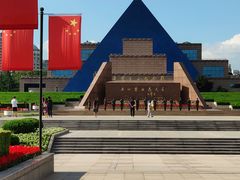 -上海市龙华烈士陵园