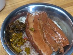 -梁阿婆廿年老牌扣肉糯米饭