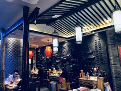 -沪小二炭火蛙锅(淮海中路美食不夜城店)