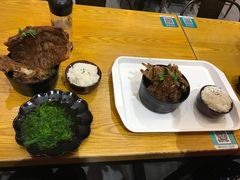 特色酱骨-半亩良田排骨米饭(西城红场店)