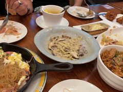 -玛格萝妮比萨屋(四平店)