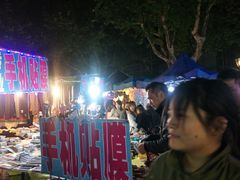 -吴山路夜市