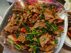 -德彪酒馆围炉串串