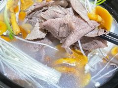 -九寨特色牦牛肉汤锅 羊肉汤锅