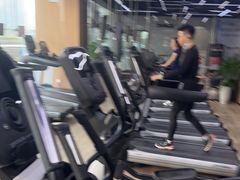 -威克健身游泳(万菱汇店)