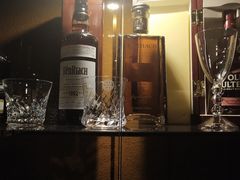-THE OLD HOUSE酒吧