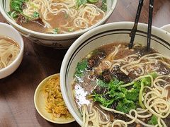 -小马牛肉面·牛骨熬制(南京博物院店)