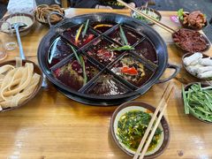 -正南齊北重庆老火锅(光华村直营店)