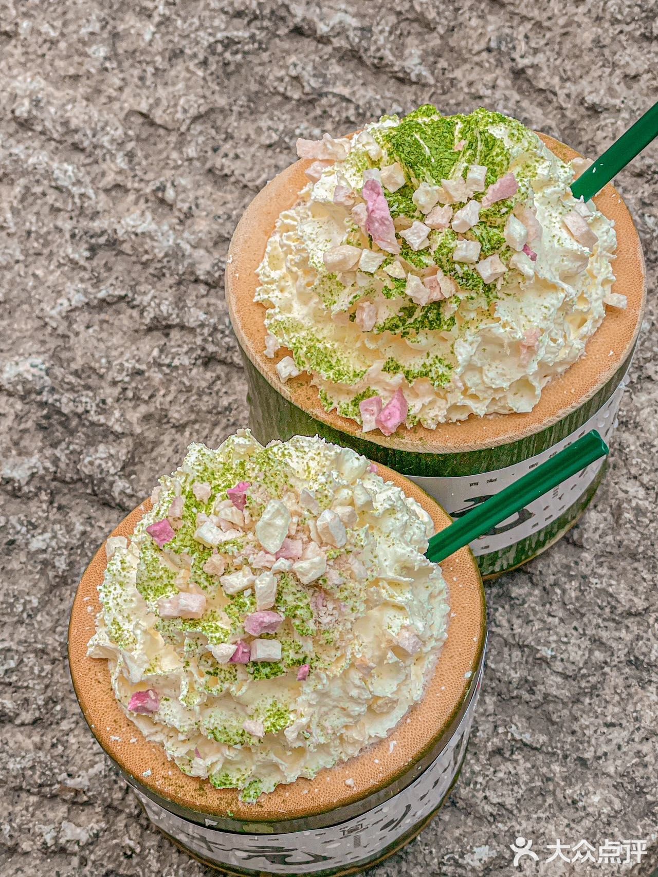 茶色烟雨真的很绝！快来疯狂炫奶油！颜值又高又好喝！
