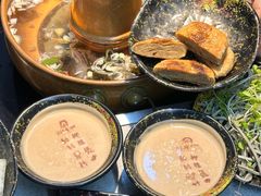 -洞庭洲·防空洞火锅·烧烤·铜锅涮肉(新百广场店)