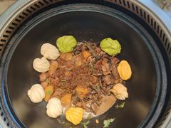 -锅老头海鲜铁锅炖