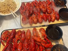 -肥肥虾庄·金牌油焖大虾(首义路店)