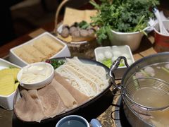 -左庭右院鲜牛肉火锅(新梅广场店)