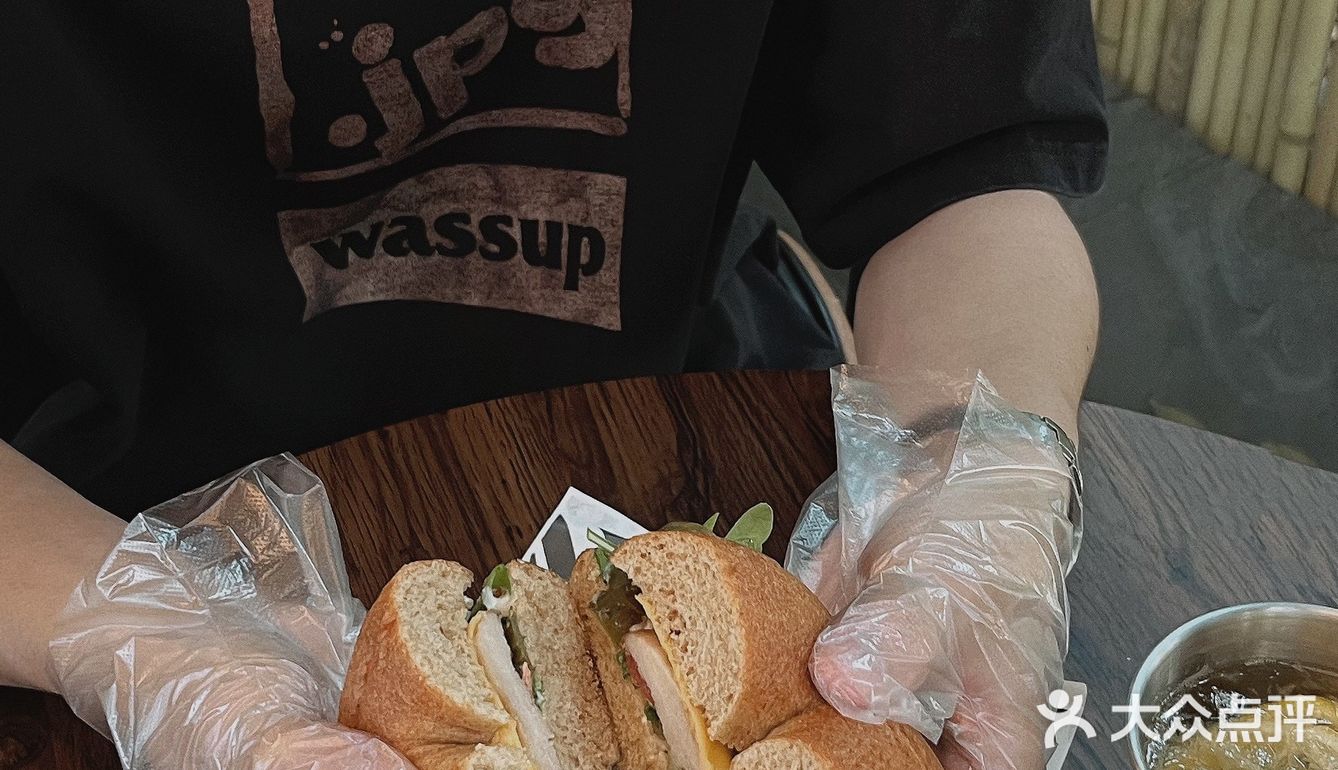 发现一家藏在星河城的森系简餐cafe️