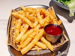 -芳草地西式融合餐厅(回龙窝店)