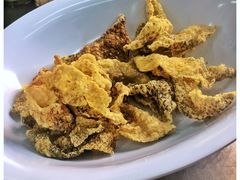 炸鱼皮-榮泰米粉湯(Left Shop)