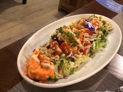 经典沙拉配三文鱼-LA CREPERIE BRETONNE布列塔尼法式餐厅(天童北路店)
