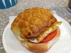 招牌菠萝包-华嫂冰室(湾仔店)