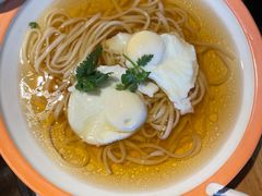 -锅老头海鲜铁锅炖