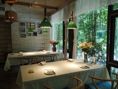 靠窗位-春暖花开(西溪店)