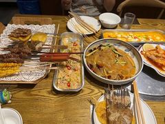 -聚串门儿·东北烧烤(信义坊店)