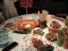 -嗨辣小聚·盘锦河蟹·海鲜烧烤龙虾(盘锦十年好店)