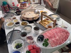 -洪氏嗨捞·广东猪肚鸡·椰子鸡火锅(西咸万象城店)