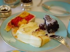 -The Diamond Jubilee Tea Salon at Fortnum & Mason