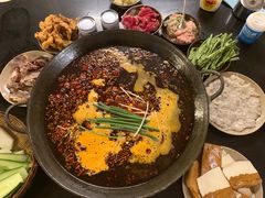 -岗上渣渣老火锅(两路口店)