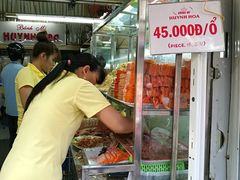 -Bánh Mì Huynh Hoa