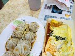 -六合夜市