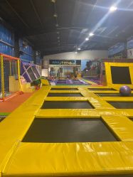 -飞跃蹦床乐园(南山科技园店)