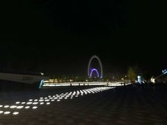 -南京眼步行桥