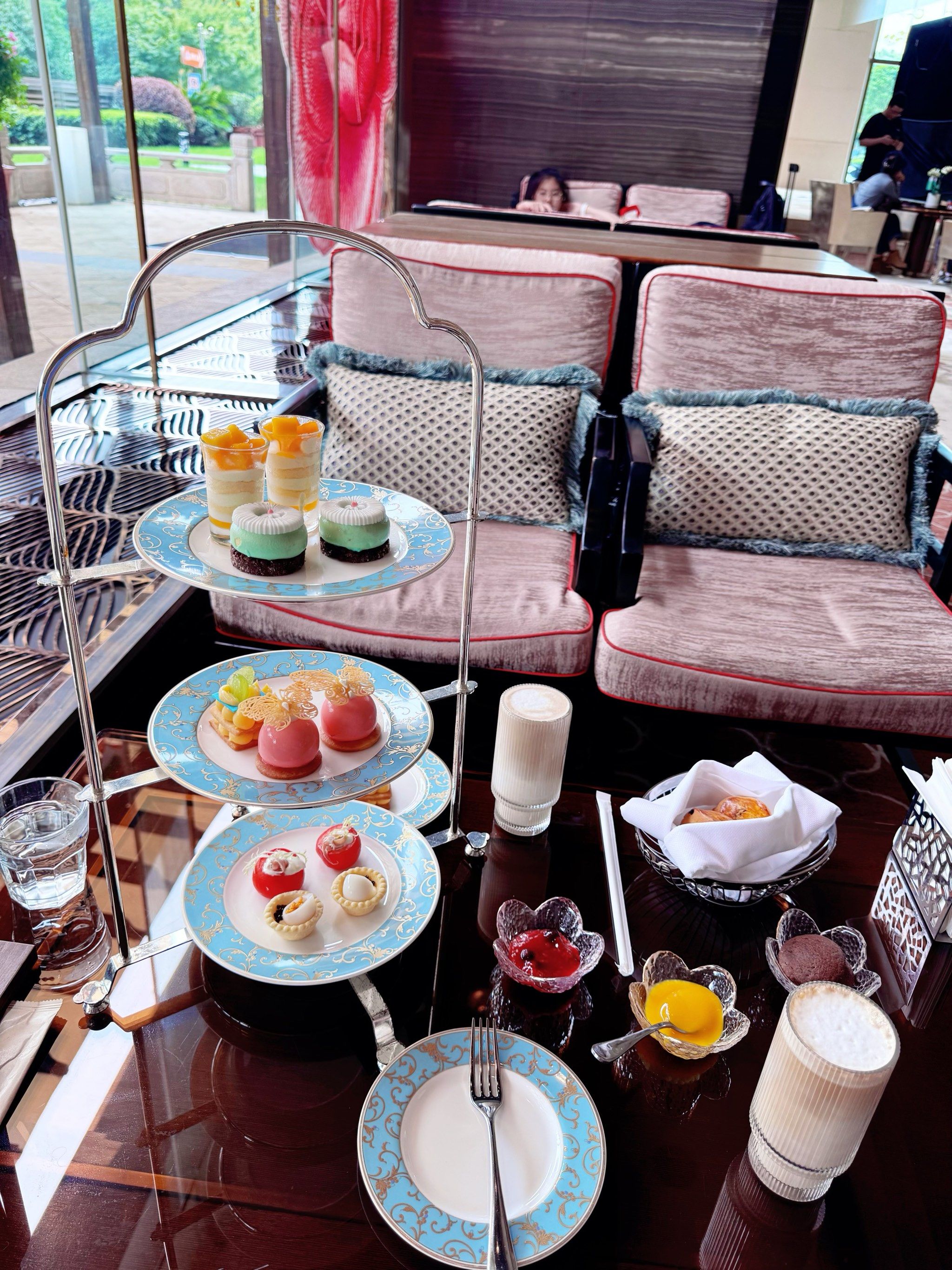 夏季的酒店下午茶