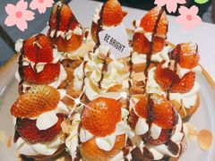 草莓忌廉华夫饼-BE BRIGHT KITCHEN(正佳广场店)