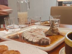 清蒸武昌鱼-莲餐厅·湖北菜·藕汤是头牌(愚园路店)