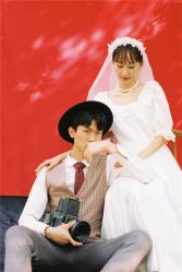 -易摄影婚纱摄影工作室