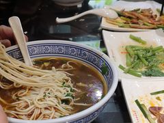 -牛壹品牛肉拉面(东风路店)