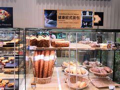 面包甜点陈列柜-巴黎贝甜(华堂新辰汇店)