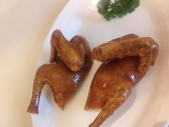 玻璃脆皮乳鸽-利苑酒家(金宝店)