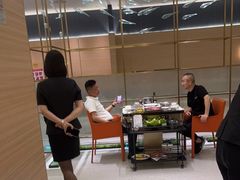 -红鼎豆捞·非遗鲍皇汤火锅(宝丰路店)