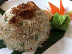 -Neary Khmer Restaurant