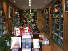 -钟书阁(珍园店)
