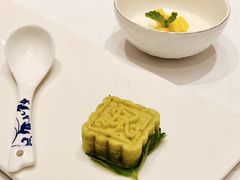 杏仁豆腐配绿豆糕-Yan Ting 宴庭中餐厅(上海静安瑞吉酒店)