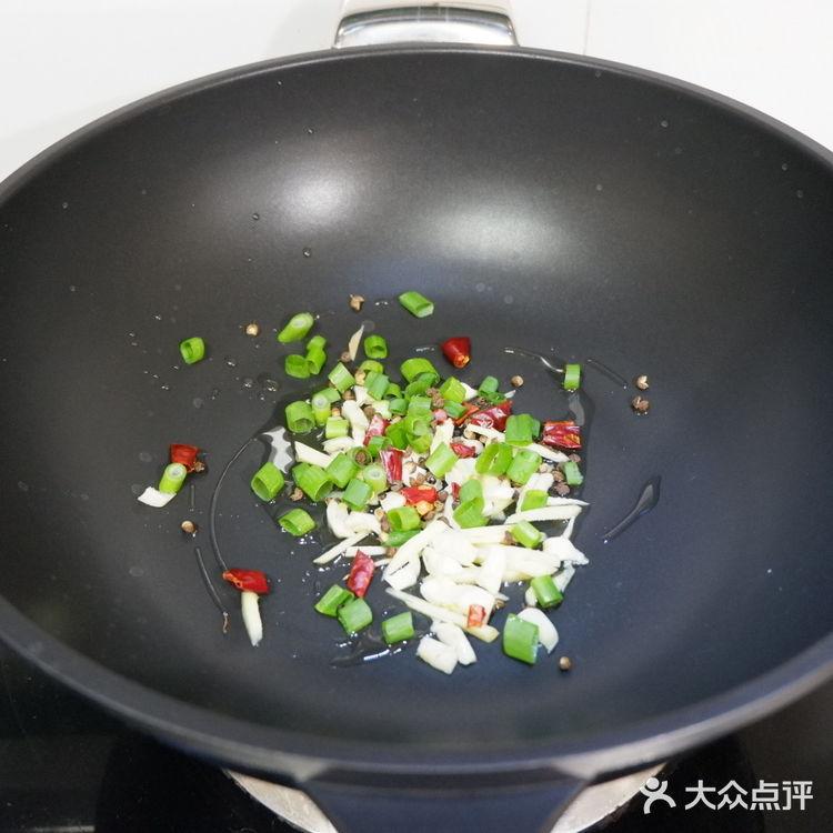 年夜饭必备菜谱推荐1⃣️6⃣️【椒盐土豆虾】